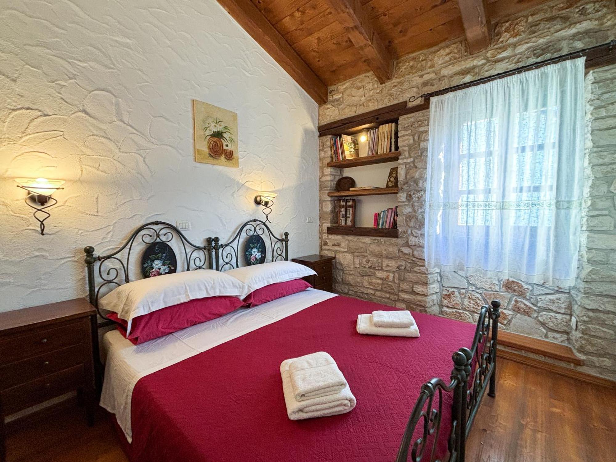 City Center Coastal Escape - Apartments With Sea View Or Cozy Room Novigrad Istria エクステリア 写真